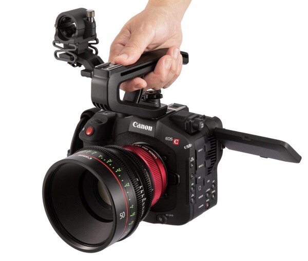 Canon EOS C80에 시네 렌즈와 상단 핸들이 장착된 상태