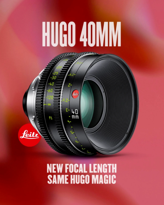 Leitz Cine HUGO 40mm T1.5 홍보 이미지, 붉은 배경 위에 렌즈와 함께 'NEW FOCAL LENGTH, SAME HUGO MAGIC' 문구가 적힌 모습