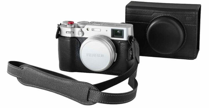 FUJIFILM X10VI에 장착된 SmallRig 블랙 가죽 케이스 키트와 분리형 하드 커버